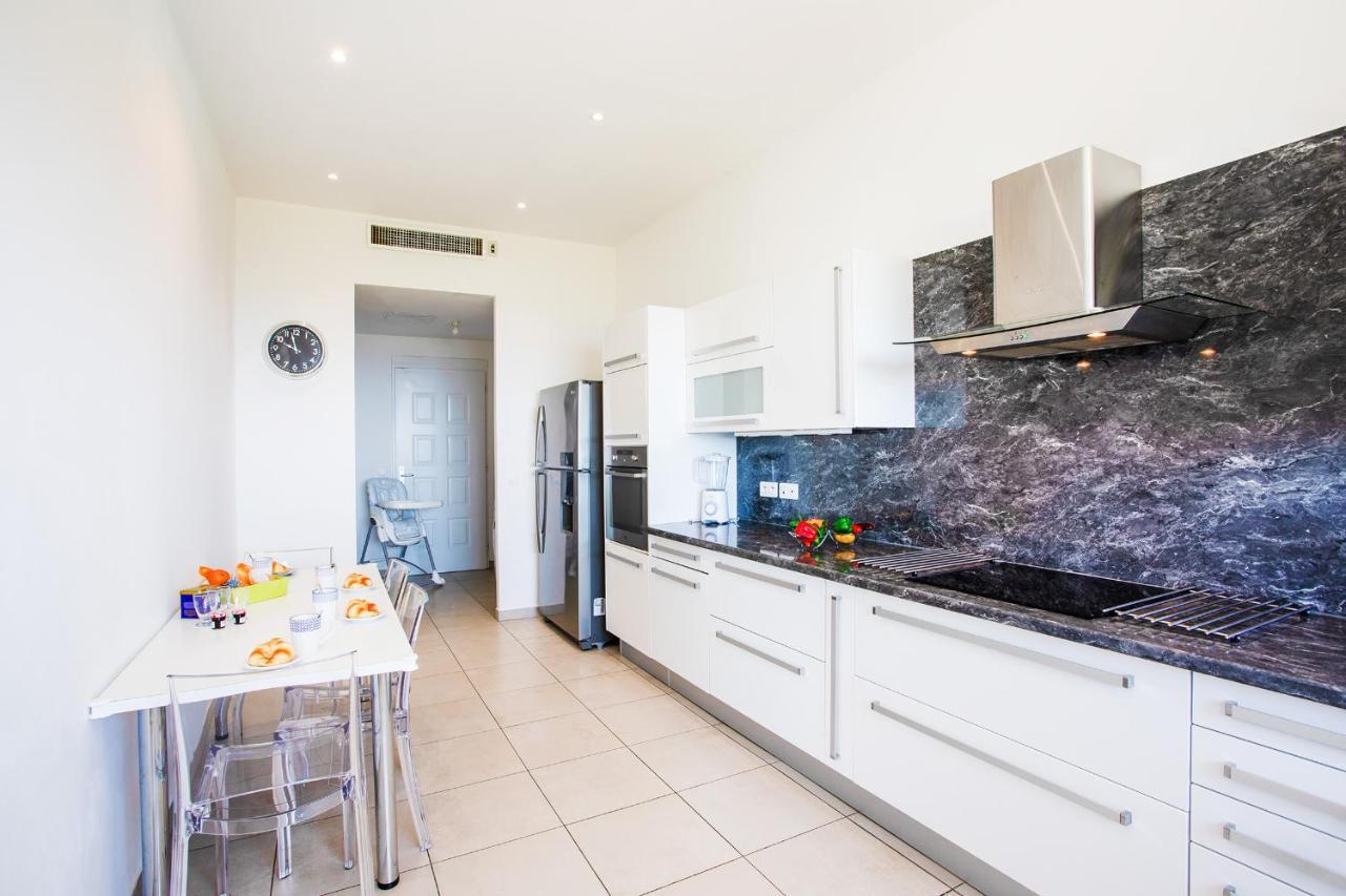 Vinaigrier Hills Vi3086 By Riviera Holiday Homes Ница Екстериор снимка