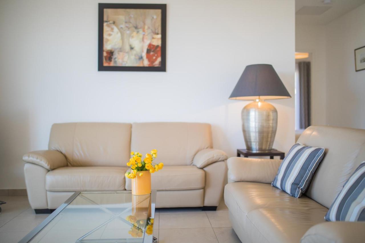 Vinaigrier Hills Vi3086 By Riviera Holiday Homes Ница Екстериор снимка